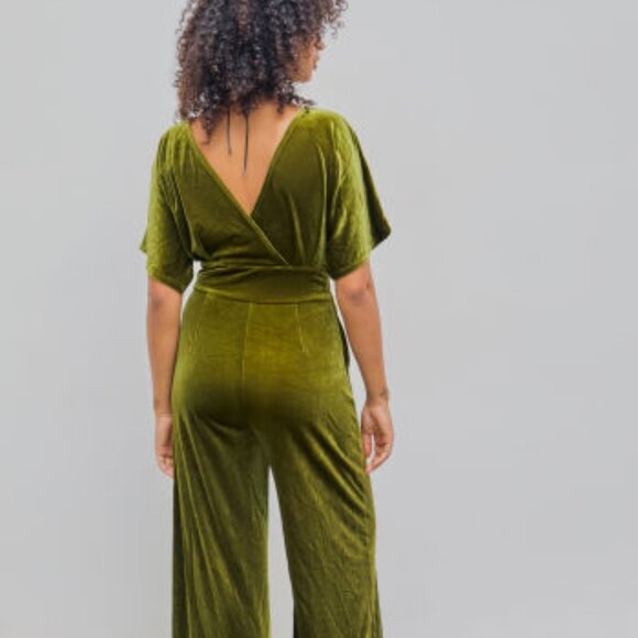 Cider Velvet V-Neck Green Solid Ruffle Wide Leg Jumpsuit M - Picture 4 of 9